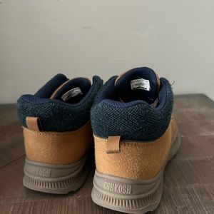 Carter’s kids hiking boots